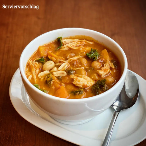 Leckere Afrikanische Erdnusssuppe mit Pulled Chicken schnell zubereitet | Suppdiwupp