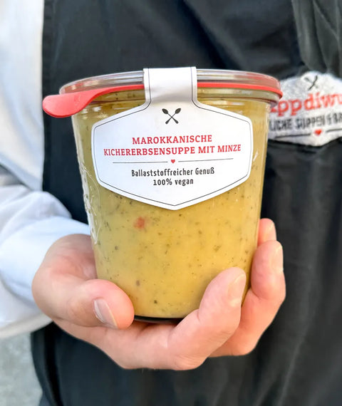 Cremig-vollmundige Kichererbsensuppe reich an duftenden Gewürzen.
